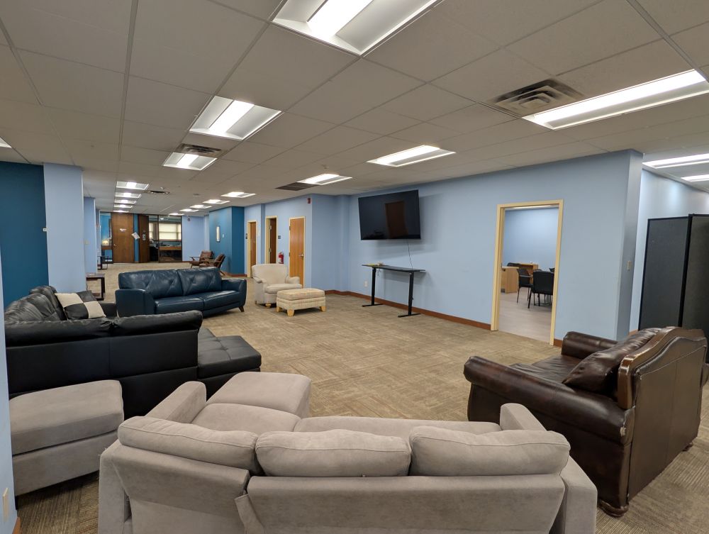 The comfortable client relaxation lounge at Addiction Health Center