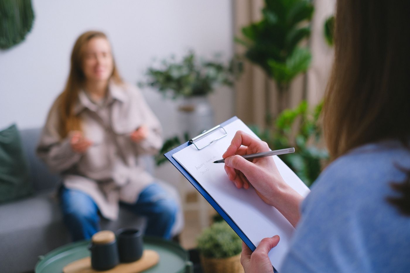 A one-on-one therapy session at Addiction Health Center
